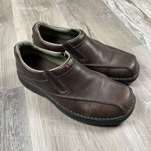 Merrell World Quest Stollen Loafer Shoes‎ Sz 9 US Brown Leather Slip On J45079